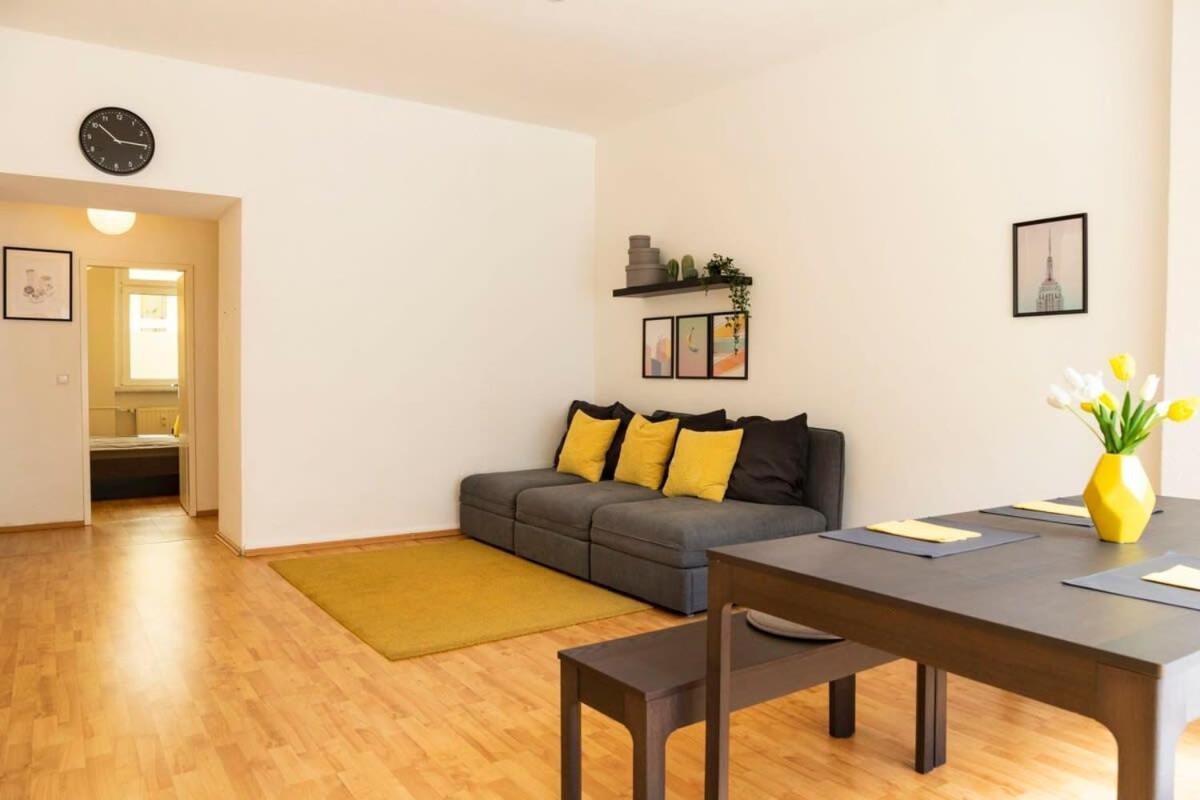 One Bedroom Apartment Berlin Neukoelln エクステリア 写真