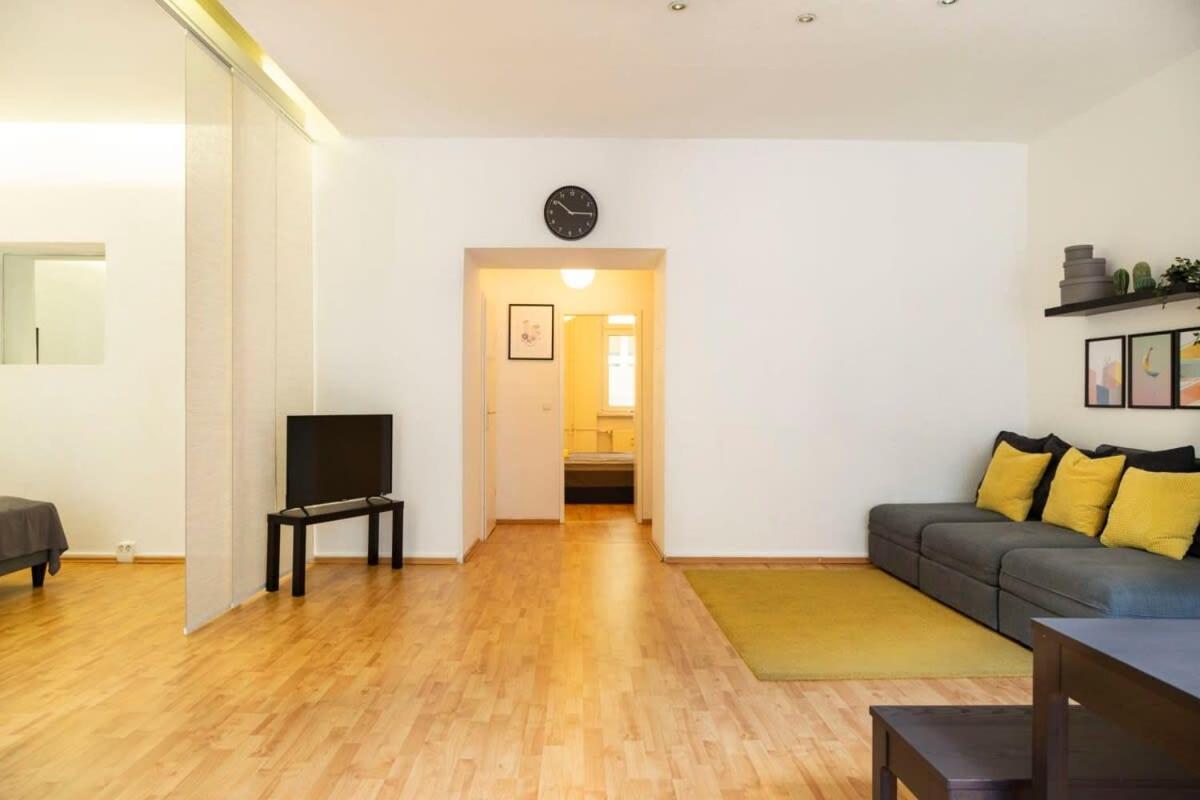 One Bedroom Apartment Berlin Neukoelln エクステリア 写真